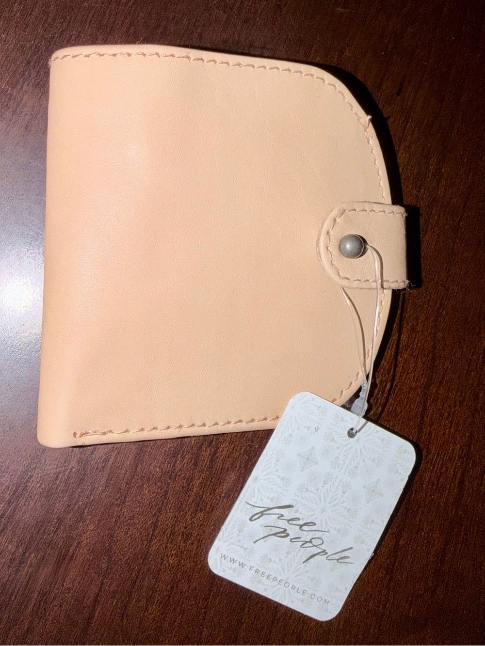 🤎 Free People NWT Tan Leather Snap Bifold Wallet
